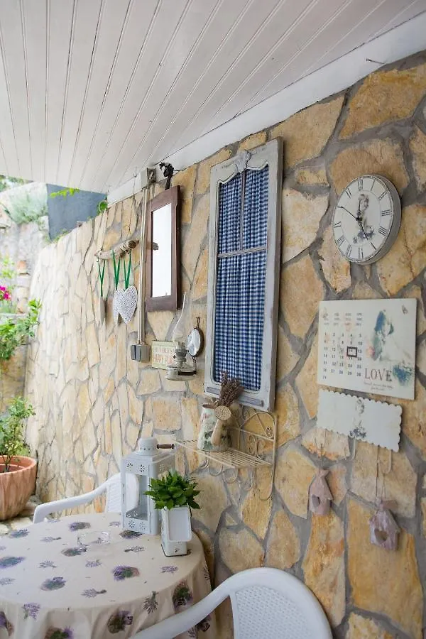 Room Milka 0*, Veli Losinj